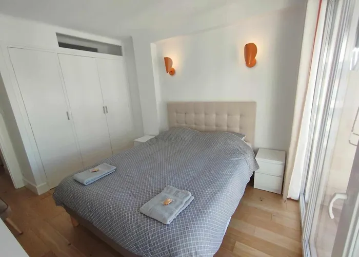 Cannes Pointe Croisette T2 Plage 2Min A Pieds 46M2
